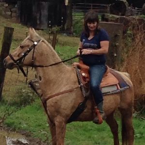 Meet your Posher, Crystal